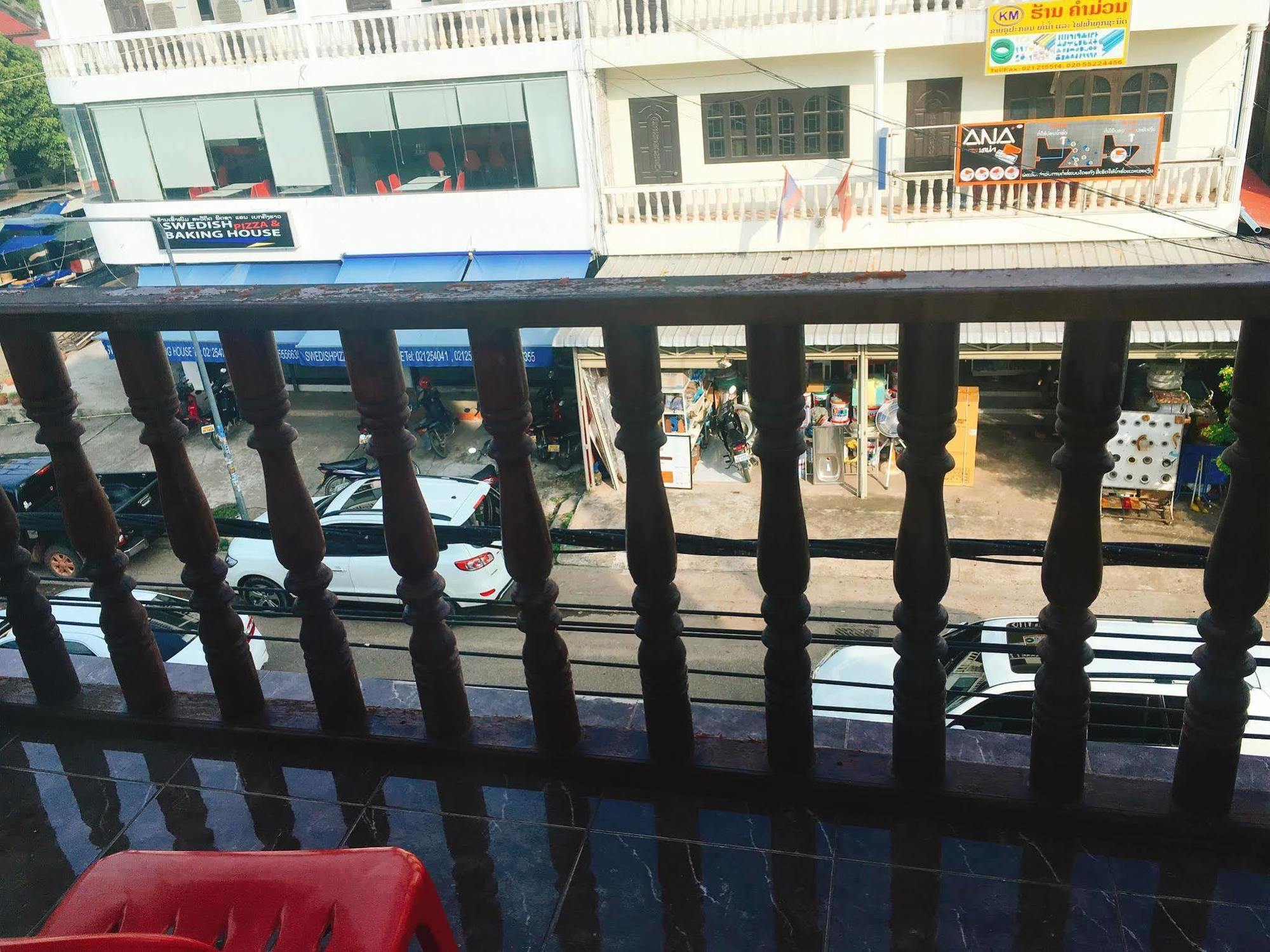 Bayern Guesthouse Ban Nongdouang Extérieur photo